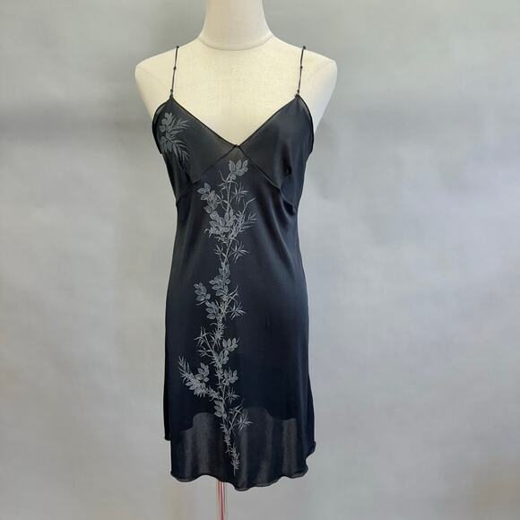 Bebe Moda 90s black slip dress floral print size medium dark Fairy whimsigoth - Picture 1 of 16